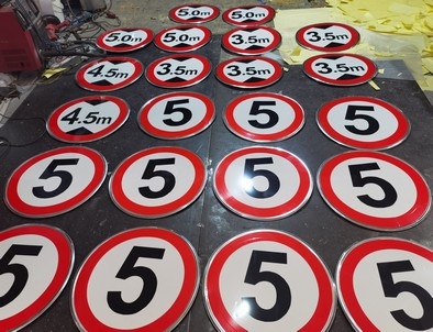 黄石黄石限速交通标牌厂家